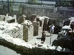 Vestiges du château Saint-Louis, sous la terrasse Dufferin