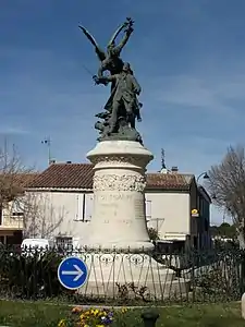 Monument à Montcalm (1910), Vestric-et-Candiac, place Montcalm.