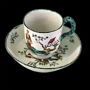 Tasse à café avec soucoupe, décor au chinois dit à la "Pillement", Musée des beaux arts de Narbonne