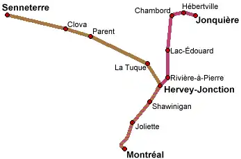 Lignes de train : L'Abitibi en jaune et Saguenay en rouge.