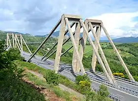 Le Pont Carpineto sur le Raccord autoroutier RA5.