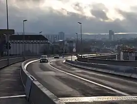 Vue générale vers Nancy depuis le haut du Viaduc Louis-Marin, avec la Tour Thiers au fond et les Grands-Moulins de Nancy à gauche