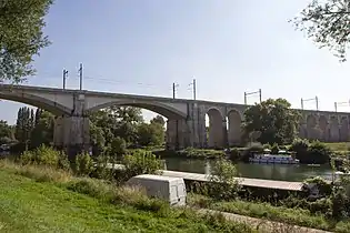 Vue du viaduc depuis Saint-Mammès.