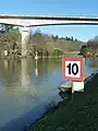 Vue du viaduc depuis l'écluse, en amont