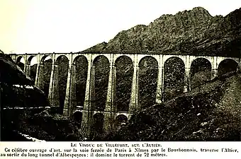 Vue du viaduc en amont, entre 1900 et 1920.