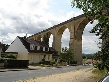 Le viaduc du Blanc en 2007.