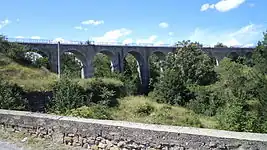 Viaduc de Riampont, dit "de La Mure" en 2012. Commune de Saint-Étienne-de-Fontbellon.