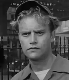 Description de l'image Vic Morrow in Blackboard Jungle Trailer.jpg.