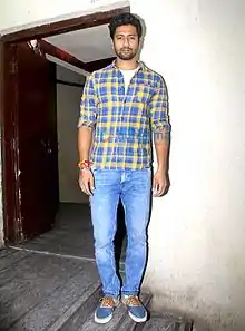 Description de l'image Vicky Kaushal at the premiere of 'Happy Bhag Jayegi' at PVR Juhu.jpg.