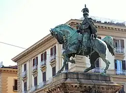 Statue équestre à Naples.