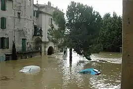 Inondation de septembre 2002 à Sommières (Gard).