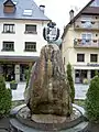 Fontaine avec le blason de Vielha e Mijaran