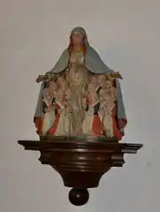 Vierge au manteau.