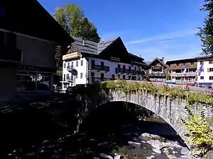 Le vieux pont sur la Dranse de Morzine.