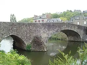 Le vieux pont de Dinan.