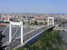 Image illustrative de l’article Erzsébet híd