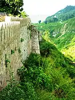 Vue du mur du Fort de Kangra