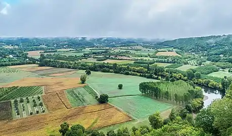 La Dordogne (amont) vue depuis l'esplanade de Domme.