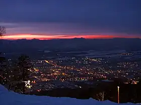 Ioujno-Sakhalinsk de nuit.