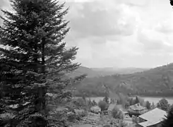 Vue d'Ivry à partir du Palomino Lodge