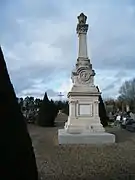 Monument Godart-Dubuc, dans le cimetière.