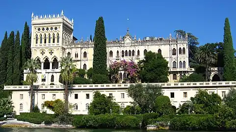 La villa Borghese Cavazza sur l'île de Garde à Brescia (1903).