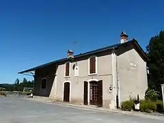 Bâtiment voyageurs de l'ancienne gare de Villac.