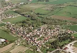 Voulaines-les-Templiers, au fond Leuglay, la Corvée-Basse entre les deux.