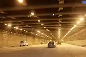 Tunnel Ville-Marie sous le Palais des Congrès.