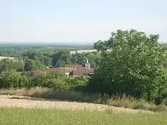 Le village et son église.