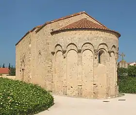 Ancienne chapelle Saint-Julien-et-Sainte-Basilisse de Villeneuve-de-la-Raho