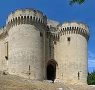 Porte principale du fort Saint-André.