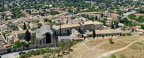 Vue générale de la chartreuse de Villeneuve-lès-Avignon.