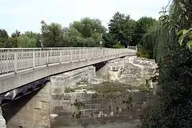 Image illustrative de l’article Pont de Villennes