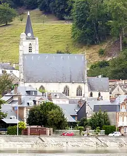 L'église de Villequier.