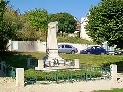 Monument aux morts.