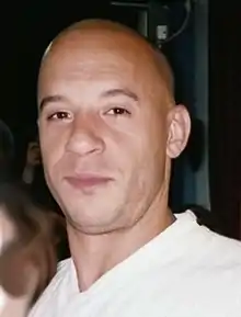 Vin Diesel (18/07/1967), acteur américain, a un frère jumeau, Paul Diesel.