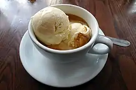 Affogato (avec un expresso)