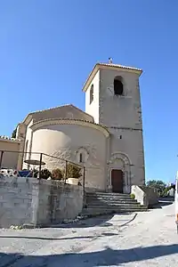 Temple protestant (ancienne église catholique).