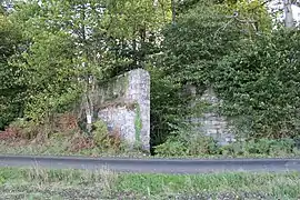 Site de lancement de V1, ruines bombardées en 1944.