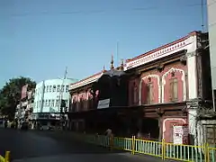 Le Vishrambaug Wada à Pune, est un exemple préservé du style architectural marathe.