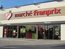 Entrée d'un magasin Marché Franprix.