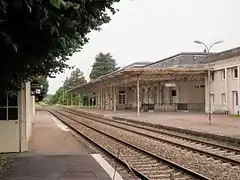 Gare (façade arrière sur les quais).