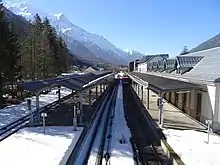 Vue des voies en direction de la gare de Saint-Gervais