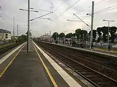 Voies et quais de la gare vers le nord.