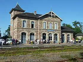 La gare de Volgelsheim, gare-tour typique de l'architecture EL.