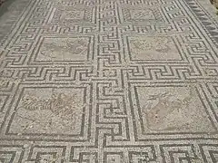 Mosaïque animalière et géométrique de Volubilis