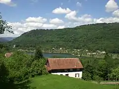 Lac et base de loisir.