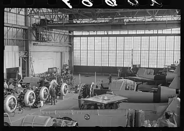 Construction des Vought OS2U Kingfisher à l'usine de Stratford en 1940.