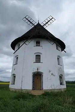 Moulin à vent à Vrátno.